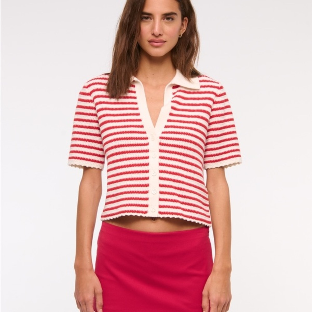Abercrombie & Fitch 100% Cotton knit red and white striped shirt